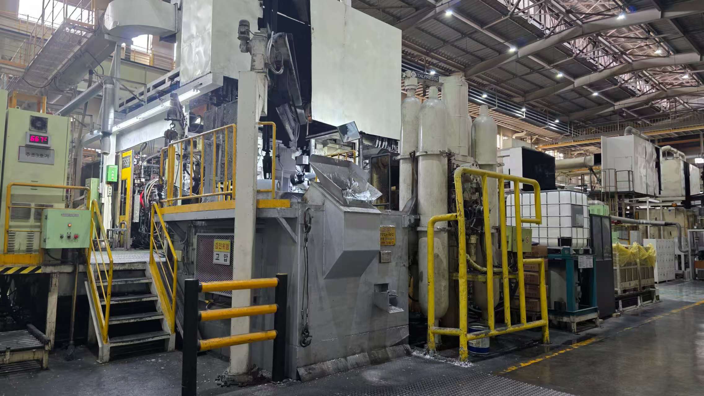 KK1679 Italpresse IP 3500 SC 冷室压铸机,二手 KK1679 Italpresse IP 3500 SC 冷室压铸机,二手