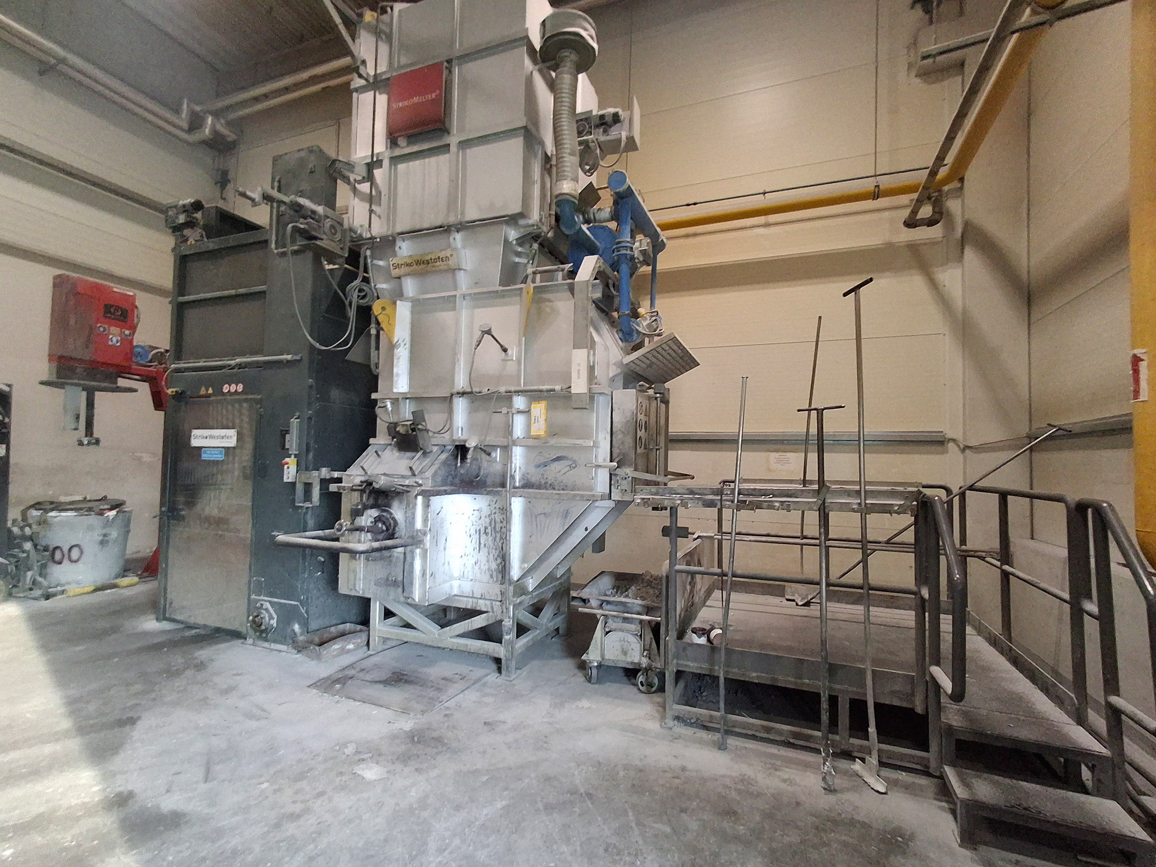 StrikoWestofen MH II-T 2000/1500 G-eg 熔化和保温炉 O1848，二手