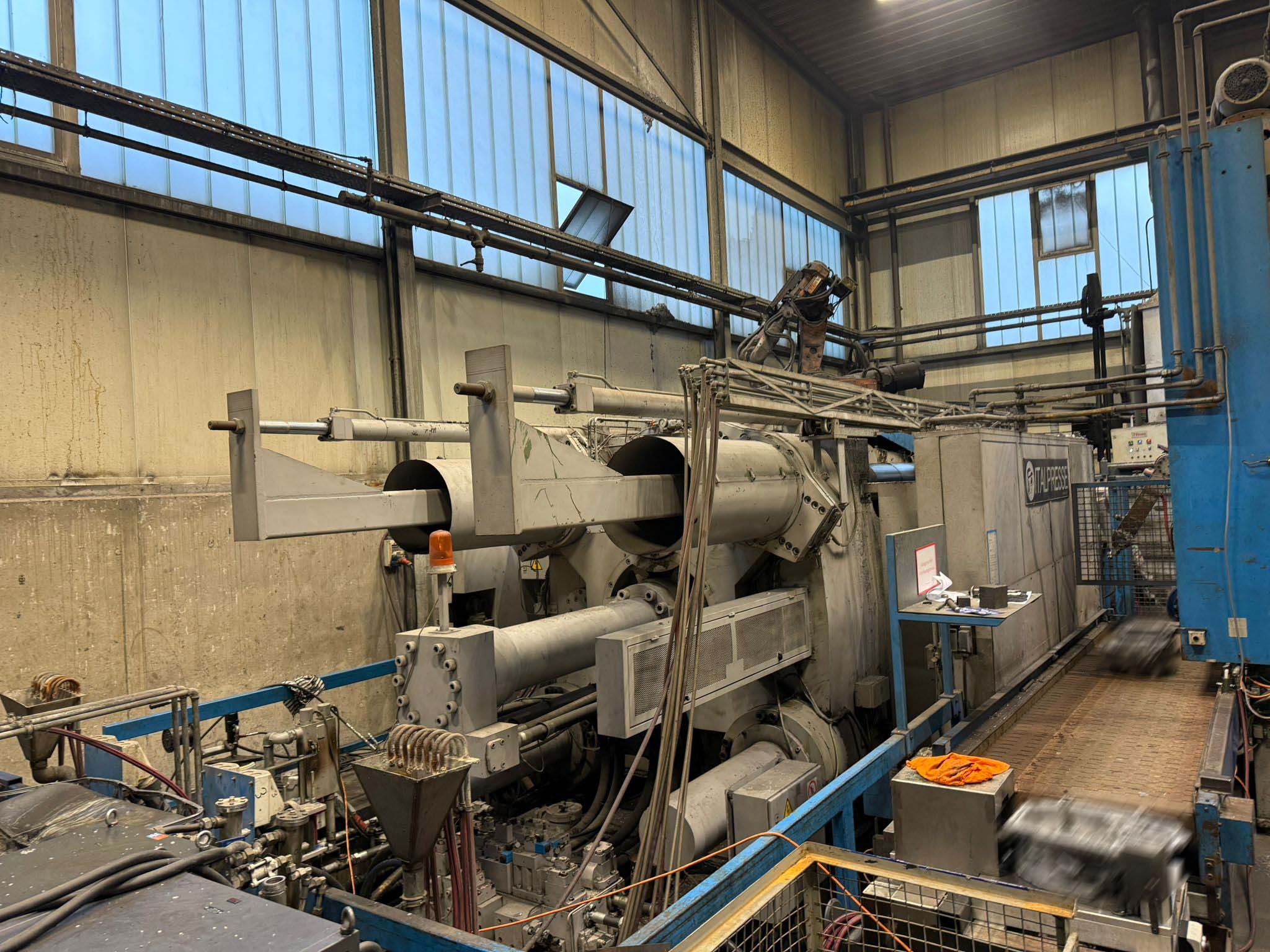 Italpresse IP 2500 SC 冷室压铸机 KK1679，二手
