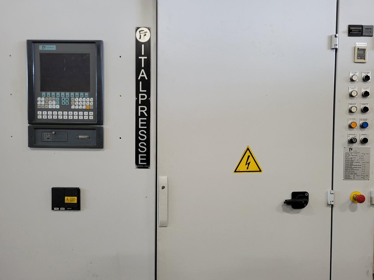 Italpresse IP 550 SC 冷室压铸机 KK1616，二手