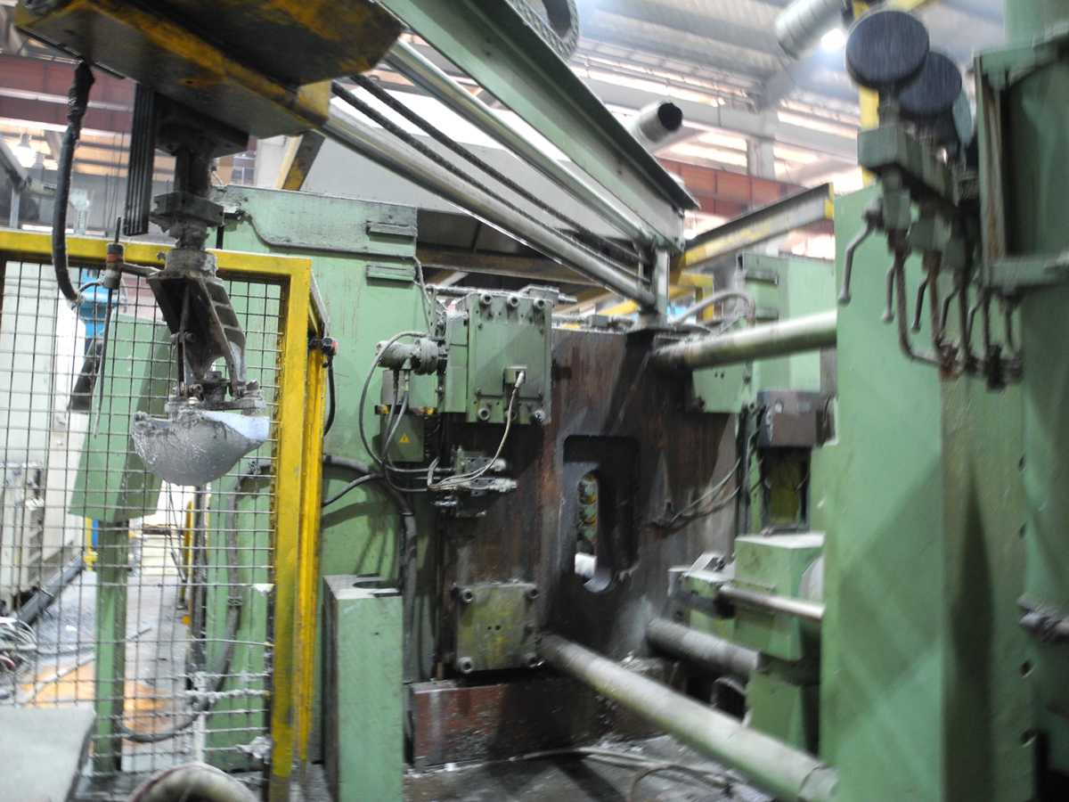 IDRA OL 900 PRP冷室压铸机，二手KK1381