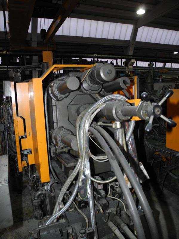 6086bce0ef9bb817195e0cd6bef1f653 Agrati CZ 125热室压铸机,用于